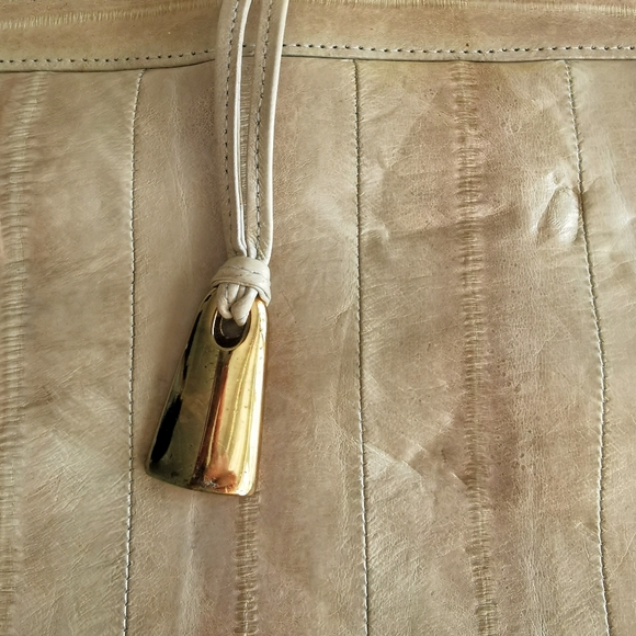 *sold* Vintage grey and gold shoulder bag, retro purse - Picture 5 of 9